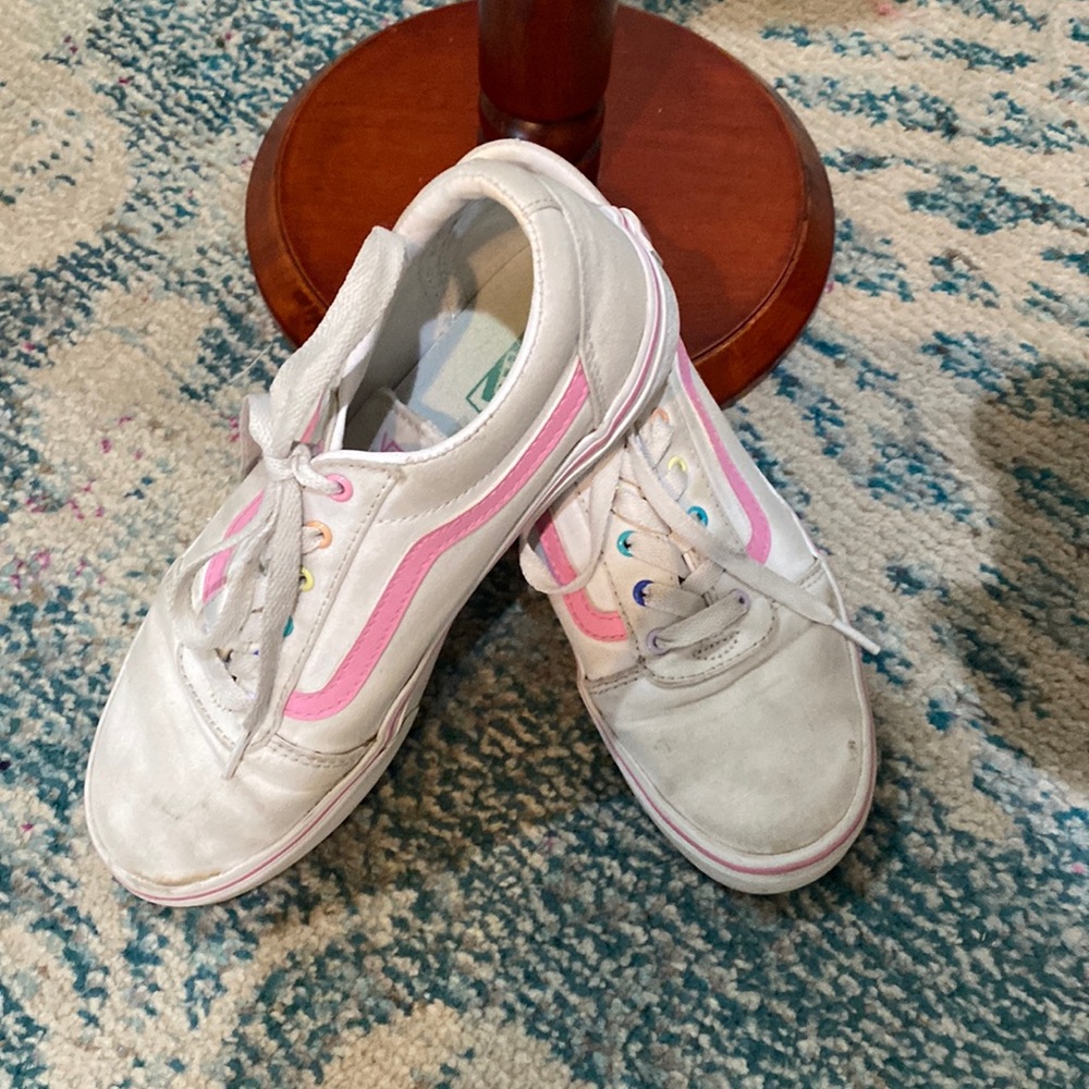 Vans lace up